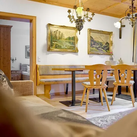 Alt Montafon By Pferd Auf Wolke Aparthotel Gaschurn