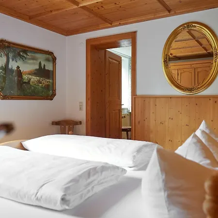 Hotel apartamentowy Alt Montafon By Pferd Auf Wolke