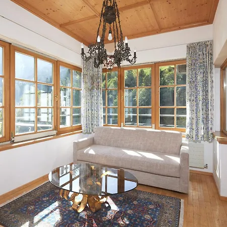 Alt Montafon By Pferd Auf Wolke Hotel apartamentowy