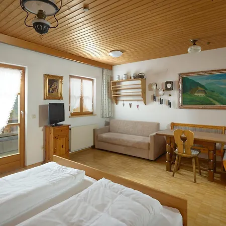 Hotel apartamentowy Alt Montafon By Pferd Auf Wolke